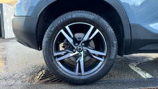 Volvo XC40 2.0 B3P Plus Dark 5dr Auto Petrol Estate